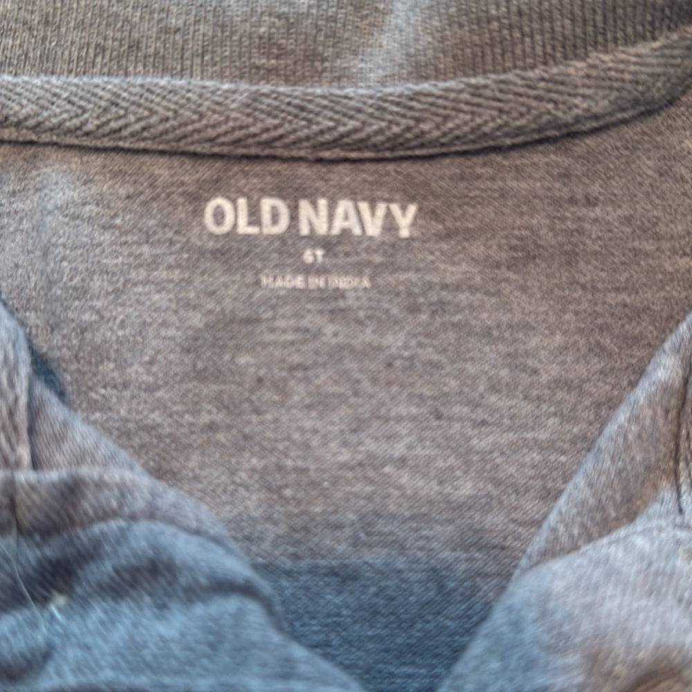 2 Old Navy Polos Size 5T - Picture 7 of 8